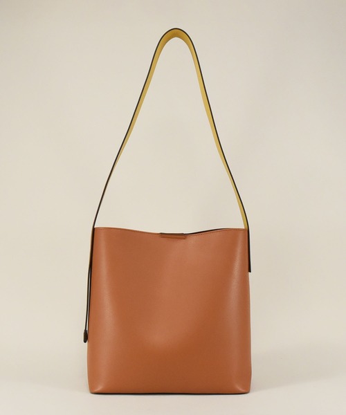 styiro（スタイロ）の「大容量 ワイドストラップ ビッグワンハンドルバッグ（ビジネスバッグ・レディース・ブラック/アイボリー/ブラウン系その他/キャメル/シルバー/ブルー/ガンメタ/グレー/ベージュ・FREE）」の17枚目の写真