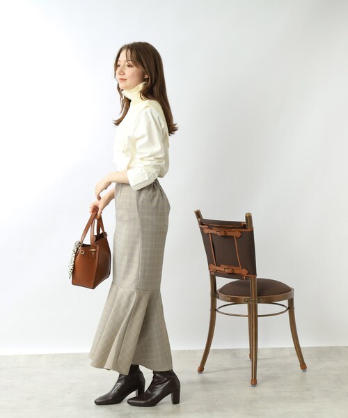 SHOO・LA・RUE（シューラルー）の「◆【いつものコーデにプラスして◎】ニットネックウォーマー（ネックウォーマー/スヌード・レディース・アイボリー/グリーン/グレー/ブラック・00）」の9枚目の写真