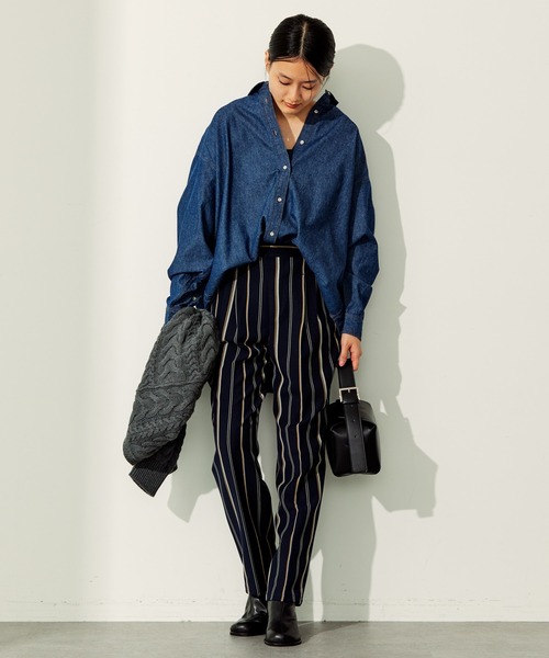 AMERICAN HOLIC(アメリカンホリック)の「ドロップショルダーデニムシャツ(シャツ/ブラウス・レディース・インディゴブルー・M/L)」の2枚目の写真