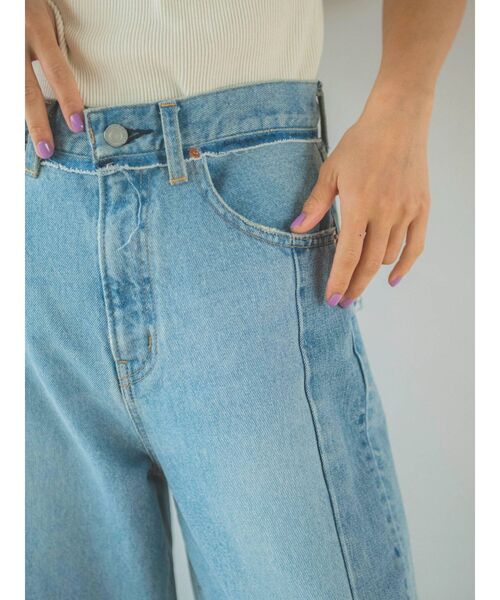 Ungrid（アングリッド）の「ウエストリメイクカットオフルーズデニム（デニムパンツ・レディース・ブルー・24inch/25inch/26inch）」の9枚目の写真