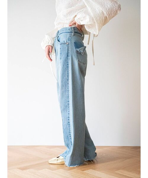 Ungrid（アングリッド）の「ウエストリメイクカットオフルーズデニム（デニムパンツ・レディース・ブルー・24inch/25inch/26inch）」の2枚目の写真