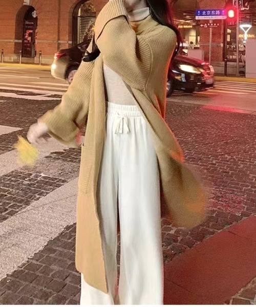 Futier land（フューティアランド）の「ロングニットテーラーガウン（その他アウター・レディース・キャメル/ダークブラウン/アイボリー・FREE）」の4枚目の写真