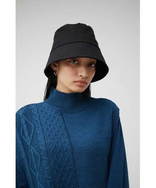 AZUL by moussy(アズールバイマウジー)の「MONOGRAM LOGO BUCKET HAT/モノグラムロゴバケットハット(キャップ・レディース・ブラック/アイボリー/マジェンタ・FREE)」の12枚目の写真