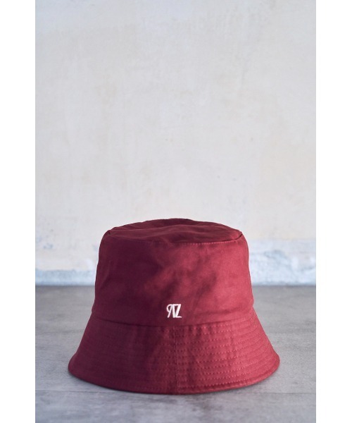 AZUL by moussy(アズールバイマウジー)の「MONOGRAM LOGO BUCKET HAT/モノグラムロゴバケットハット(キャップ・レディース・ブラック/アイボリー/マジェンタ・FREE)」の22枚目の写真