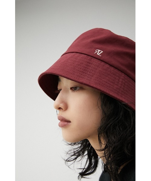 AZUL by moussy(アズールバイマウジー)の「MONOGRAM LOGO BUCKET HAT/モノグラムロゴバケットハット(キャップ・レディース・ブラック/アイボリー/マジェンタ・FREE)」の21枚目の写真