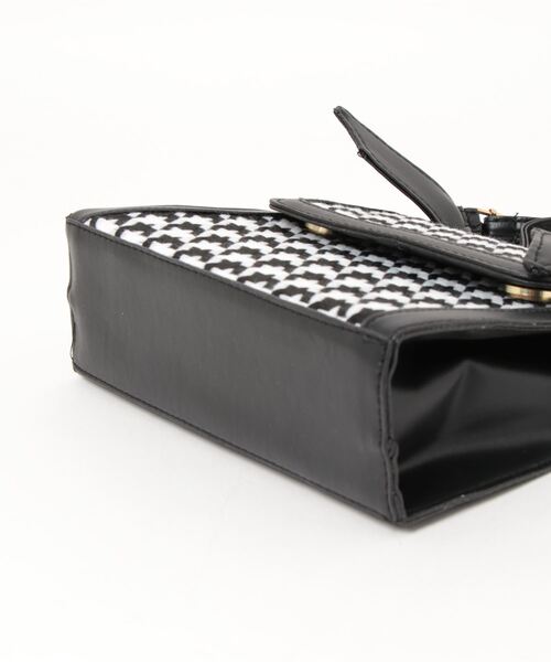 clear（クリア）の「千鳥柄ハンドバッグ（ハンドバッグ・レディース・ベージュ/ブラック・F）」の4枚目の写真