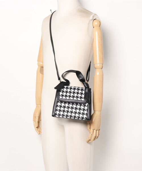 clear（クリア）の「千鳥柄ハンドバッグ（ハンドバッグ・レディース・ベージュ/ブラック・F）」の10枚目の写真