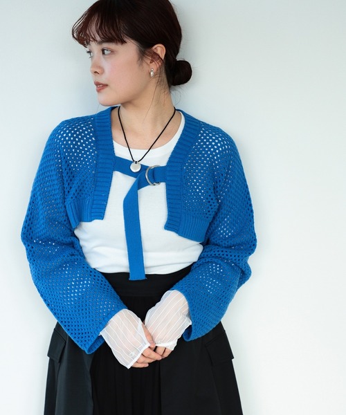 Ray BEAMS(レイビームス)の「Ray BEAMS / メッシュ アーム ボレロ(ニット/セーター・レディース・オフホワイト/ブルー/ブラック・ONE SIZE)」の5枚目の写真