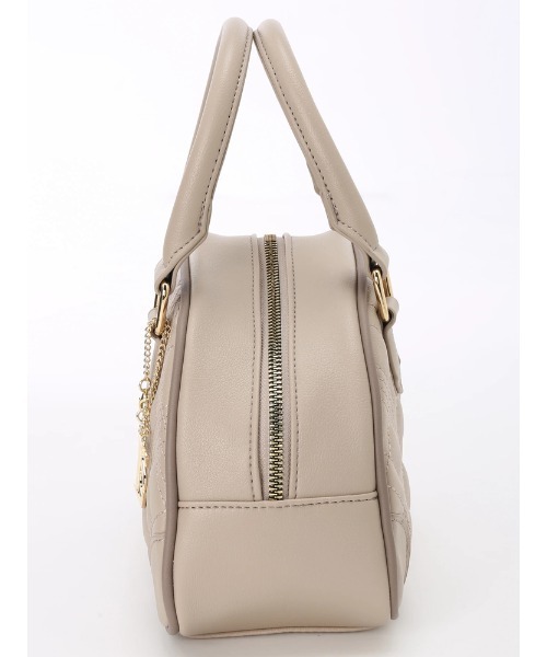 LIPSERVICE（リップサービス）の「LSチャームキルティングミニバッグ（ハンドバッグ・レディース・ピンクベージュ/ブラック・FREE）」の3枚目の写真