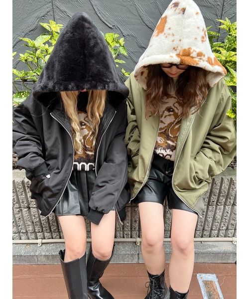 PHILLY（フィリー）の「フード付ボリュームMA-1（MA-1・レディース・グリーン系その他/グリーン×ピンク/アイボリー/ブラック・FREE）」の3枚目の写真