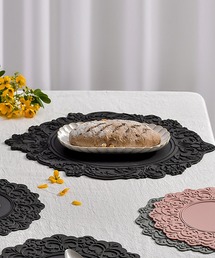 aimoha（アイモハ）の「レース柄シリコンマット【４サイズ】（ランチョンマット/テーブルウェア）」