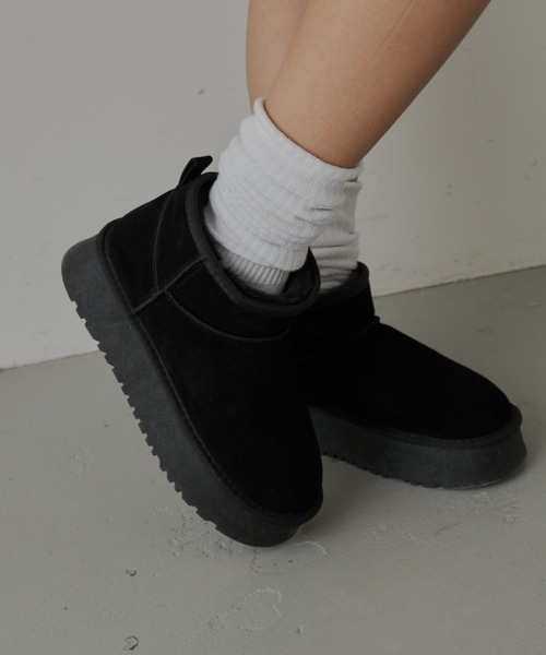 FIG&VIPER（フィグアンドバイパー）の「厚底ムートンブーツ（ブーツ・レディース・ブラック/キャメル・S/M/L）」の5枚目の写真