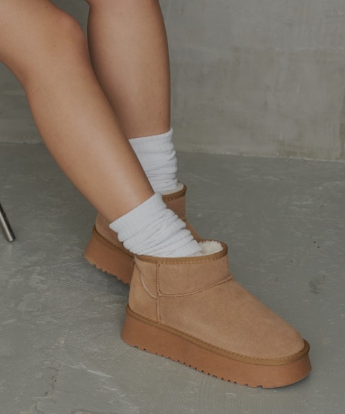 FIG&VIPER（フィグアンドバイパー）の「厚底ムートンブーツ（ブーツ・レディース・ブラック/キャメル・S/M/L）」の12枚目の写真