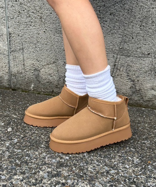 FIG&VIPER（フィグアンドバイパー）の「厚底ムートンブーツ（ブーツ・レディース・ブラック/キャメル・S/M/L）」の19枚目の写真