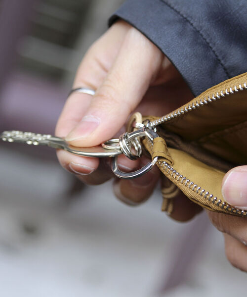 GLOSTER（グロスター）の「【GLOSTER/グロスター】タンカース ミリタリーマルチポシェット ミニショルダー（ショルダーバッグ・メンズ・ブラック/オリーブ/ベージュ・FREE）」の7枚目の写真