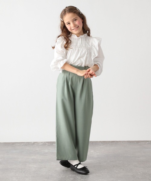 GLOBAL WORK(グローバルワーク)の「イージーケア/フリルブラウス/185907(シャツ/ブラウス・キッズ・ホワイト・140cm/150cm/120cm/110cm/130cm/100cm/160cm)」の2枚目の写真