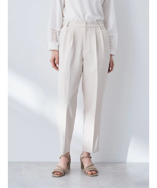 YECCA VECCA（イェッカヴェッカ）の「タックテーパードパンツ（その他パンツ・レディース・ライトベージュ/ネイビー/グリーン系その他3・M/L/S）」の21枚目の写真