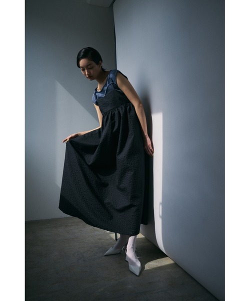 Abor（アボア）の「【Abor】ジャガードキャミドレス（ワンピース・レディース・ブラック/アイボリー・FREE）」の2枚目の写真