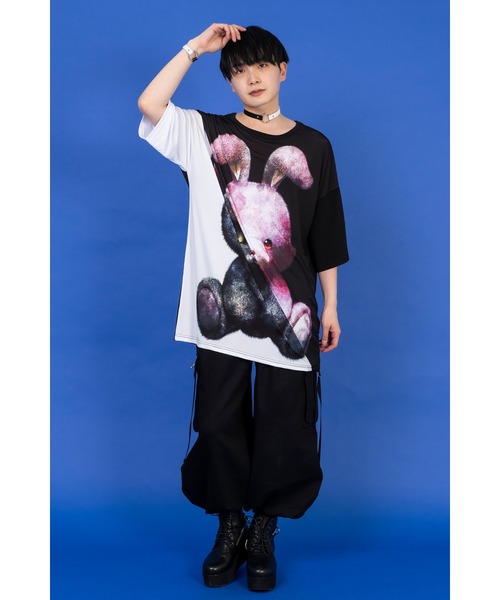ankoROCK（アンコロック）の「ウサギな黒ネコTシャツ -メガビッグ-（T