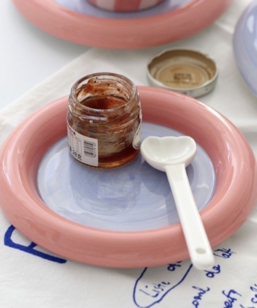 Made in I(メイドインアイ)の「バイカラーぷっくりラウンドプレート(食器・レディース・ピンク/グレー/ブラック/ホワイト/イエロー・FREE)」の13枚目の写真