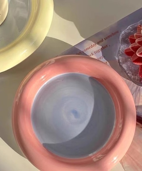 Made in I(メイドインアイ)の「バイカラーぷっくりラウンドプレート(食器・レディース・ピンク/グレー/ブラック/ホワイト/イエロー・FREE)」の12枚目の写真