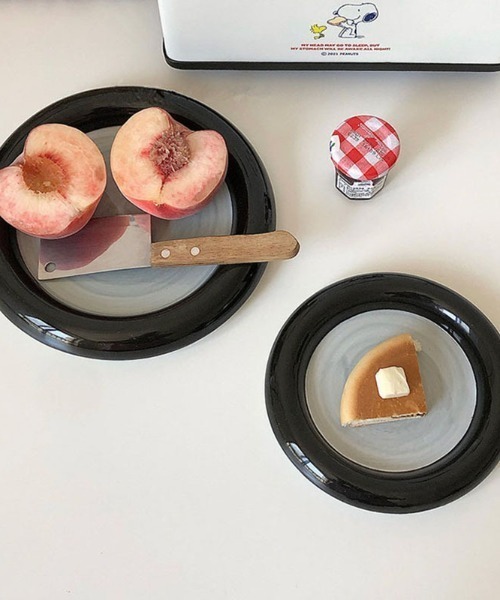 Made in I(メイドインアイ)の「バイカラーぷっくりラウンドプレート(食器・レディース・ピンク/グレー/ブラック/ホワイト/イエロー・FREE)」の22枚目の写真