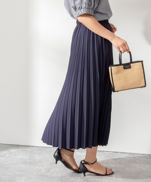 NOLLEY’S（ノーリーズ）の「プリーツスカート（スカート・レディース・ネイビー/オフホワイト/ベージュ・38/36）」の3枚目の写真