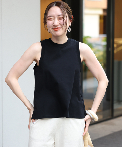 IENA（イエナ）の「TRAPAZEノースリーブＴシャツ（Tシャツ/カットソー・レディース・ホワイト/ブラック/グレー・FREE）」の8枚目の写真