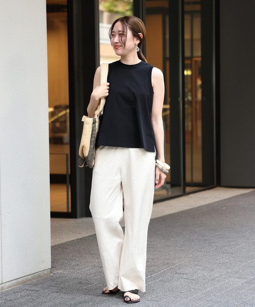 IENA（イエナ）の「TRAPAZEノースリーブＴシャツ（Tシャツ/カットソー・レディース・ホワイト/ブラック/グレー・FREE）」の9枚目の写真