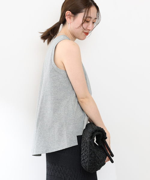 IENA（イエナ）の「TRAPAZEノースリーブＴシャツ（Tシャツ/カットソー・レディース・ホワイト/ブラック/グレー・FREE）」の12枚目の写真