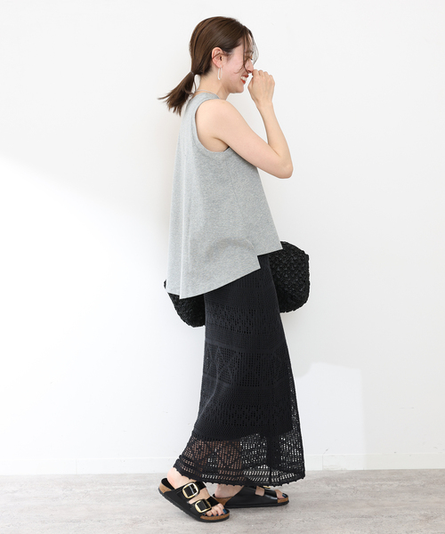 IENA（イエナ）の「TRAPAZEノースリーブＴシャツ（Tシャツ/カットソー・レディース・ホワイト/ブラック/グレー・FREE）」の15枚目の写真