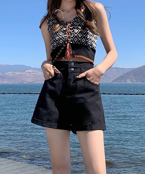 NANEA（ナネア）の「デニムショートパンツ（デニムパンツ・レディース・ブラック/ホワイト/ブルー・SMALL/MEDIUM/LARGE/X-LARGE）」の14枚目の写真
