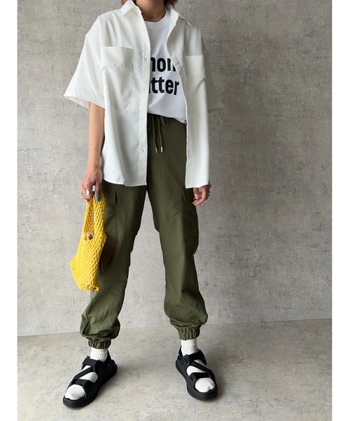 owndaily(オンデイリー)の「カーゴジョガーパンツ(カーゴパンツ・レディース・カーキ/ブラック・FREE)」の5枚目の写真