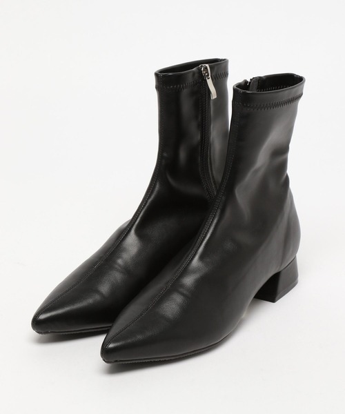 LAKOLE(ラコレ)の「ポインテッドブーツ / 971554(ブーツ・レディース・モカ/ブラック/アイボリー・MEDIUM/LARGE)」の18枚目の写真