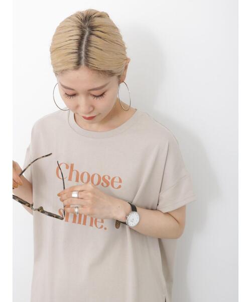 Samansa Mos2 blue（サマンサモスモスブルー）の「ロゴビッグTシャツ（Tシャツ/カットソー・レディース・グリーン/ブラック/オフホワイト/シルバーグレー/ベージュ・F）」の4枚目の写真