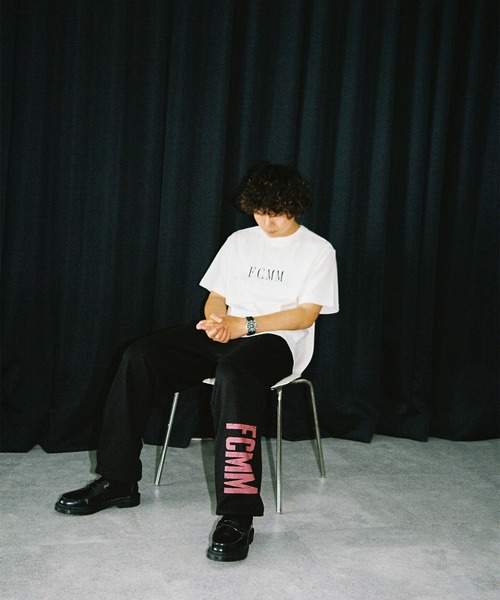 FCMM(エフシーエムエム)の「【日本限定アイテム】GRUNGE LOGO SWEAT PANTS/グランジロゴスウェットパンツ(スウェットパンツ・メンズ・グレー/オートミール/ブラック・LARGE/MEDIUM)」の14枚目の写真