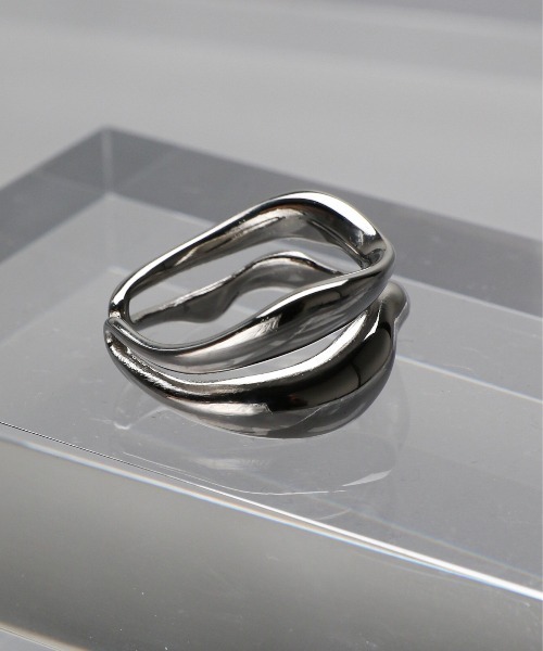 HARE（ハレ）の「ステンレスWウェーブリング(HARE)（リング・メンズ・シルバー・FREE）」の12枚目の写真