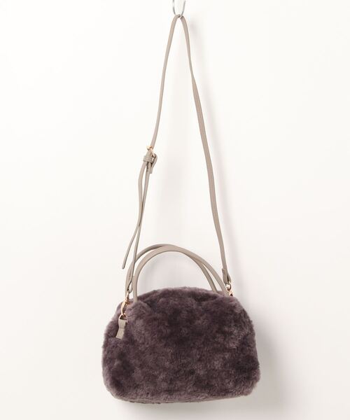 Q(キュー)の「カールフェイクファーミニトート(トートバッグ・レディース・チャコールグレー/ライトブルー・ONE SIZE)」の3枚目の写真