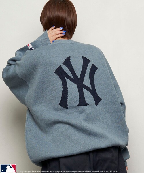 MLB(メジャーリーグベースボール)の「MLB/エムエルビー MLB 別注ジャガードクルーネックニット/プルオーバーニット/ユニセックス(限定展開)(ニット/セーター・メンズ・グリーン/ネイビー/ブラック/サックスブルー/アッシュグレー/ブルー・SMALL/MEDIUM/LARGE)」の5枚目の写真