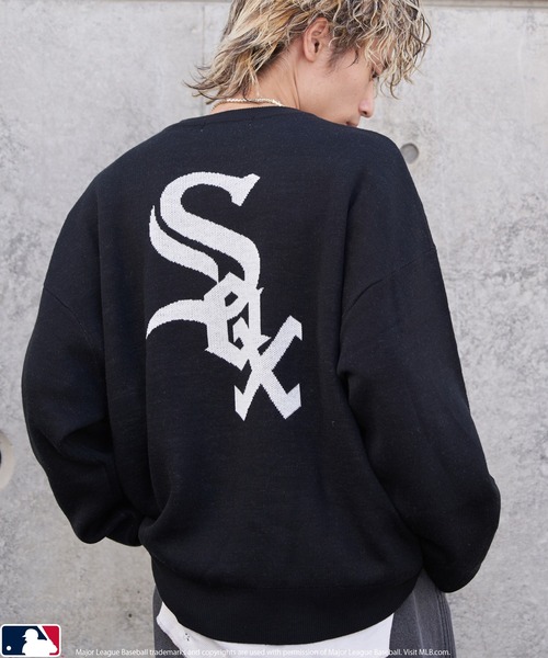 MLB(メジャーリーグベースボール)の「MLB/エムエルビー MLB 別注ジャガードクルーネックニット/プルオーバーニット/ユニセックス(限定展開)(ニット/セーター・メンズ・グリーン/ネイビー/ブラック/サックスブルー/アッシュグレー/ブルー・SMALL/MEDIUM/LARGE)」の2枚目の写真