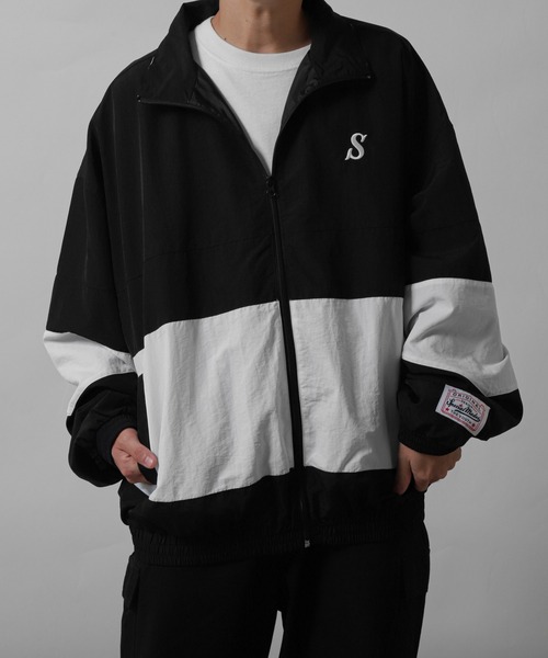 ZIP FIVE（ジップファイブ）の「【ZIP FIVE】 ワンポイント ロゴ 刺繍 切替 ナイロン ジャケット（ナイロンジャケット・メンズ・ブラック系/ワイン/ブラック×グリーン/ブラック/ホワイト/ブラック×ホワイト・X-LARGE/MEDIUM/LARGE）」の12枚目の写真