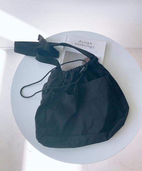 AS KNOW AS plus（アズノゥアズプラス）の「☆ハリソン ナイロン巾着ショルダーバッグ（ショルダーバッグ・レディース・アイボリー/ブラック/カーキ/グレー・FREE）」の10枚目の写真