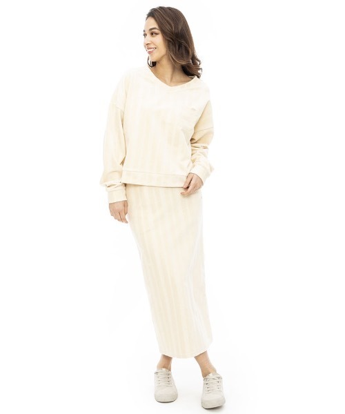 BILLABONG（ビラボン）の「BILLABONG レディース 【CHILLWEAR】 CUT VELOURS LONG SKIRT ロングスカート 【2023年秋冬モデル】/ビラボンセットアップ対応ベロアランダムストライプロングスカート（スカート・レディース・オフホワイト/ブラウン系その他・MEDIUM/LARGE）」の5枚目の写真
