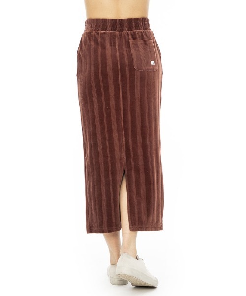 BILLABONG（ビラボン）の「BILLABONG レディース 【CHILLWEAR】 CUT VELOURS LONG SKIRT ロングスカート 【2023年秋冬モデル】/ビラボンセットアップ対応ベロアランダムストライプロングスカート（スカート・レディース・オフホワイト/ブラウン系その他・MEDIUM/LARGE）」の11枚目の写真