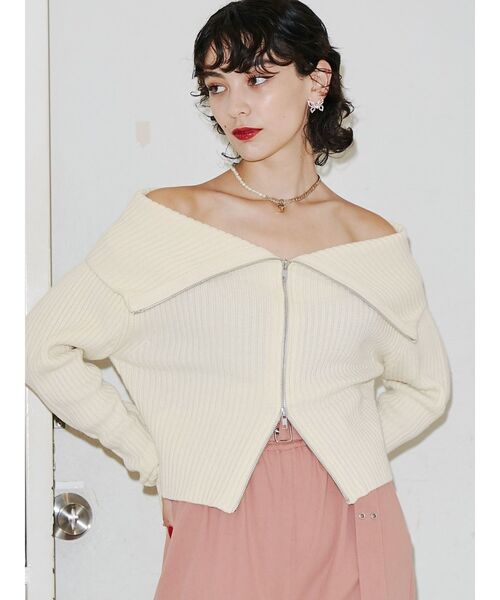 jouetie（ジュエティ）の「オフショルZIPリブニットカーデ（カーディガン/ボレロ・レディース・ブルー/アイボリー/ブラック・MEDIUM）」の11枚目の写真