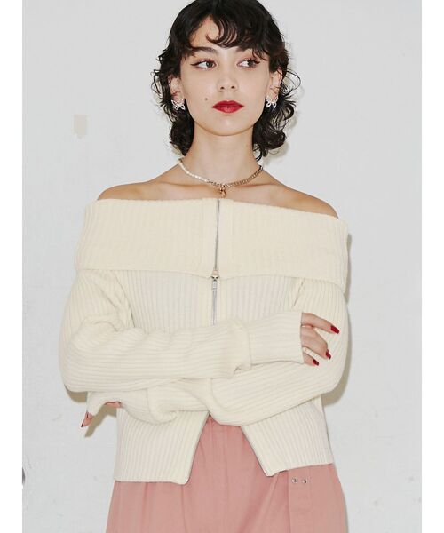 jouetie（ジュエティ）の「オフショルZIPリブニットカーデ（カーディガン/ボレロ・レディース・ブルー/アイボリー/ブラック・MEDIUM）」の14枚目の写真