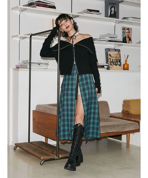 jouetie（ジュエティ）の「オフショルZIPリブニットカーデ（カーディガン/ボレロ・レディース・ブルー/アイボリー/ブラック・MEDIUM）」の22枚目の写真