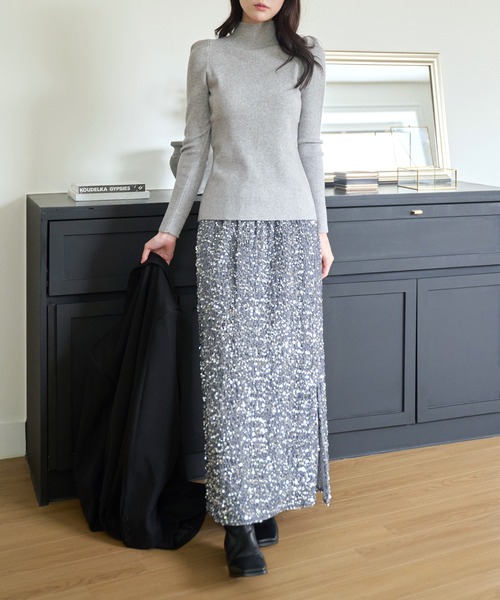 UNE MANSION（ユヌマンション）の「スパンコールキラキララメ加工スリットロングスカート（スカート・レディース・ブラック/シルバー/ブラウン・FREE）」の9枚目の写真
