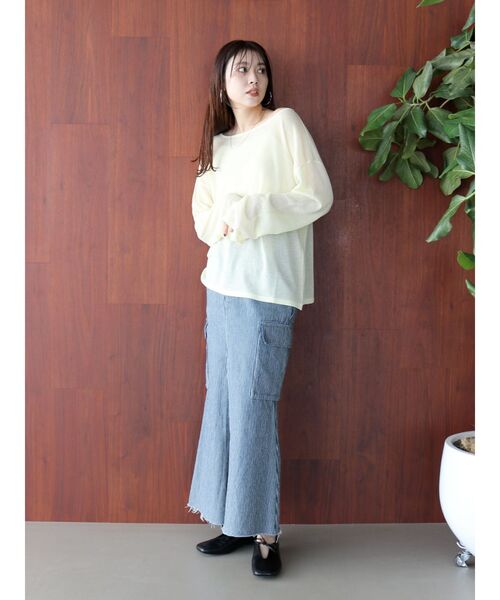 Ungrid(アングリッド)の「シアールーズカラーニット(ニット/セーター・レディース・パープル/イエロー/オレンジ/ブルー・FREE)」の14枚目の写真