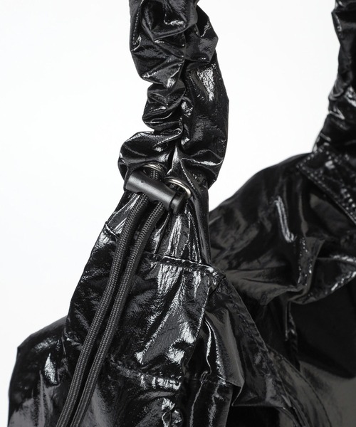 BAYFLOW(ベイフロー)の「メタリック2WAYショルダー(ショルダーバッグ・レディース・ブラック/ブルー/ラベンダー/ホワイト・FREE)」の9枚目の写真